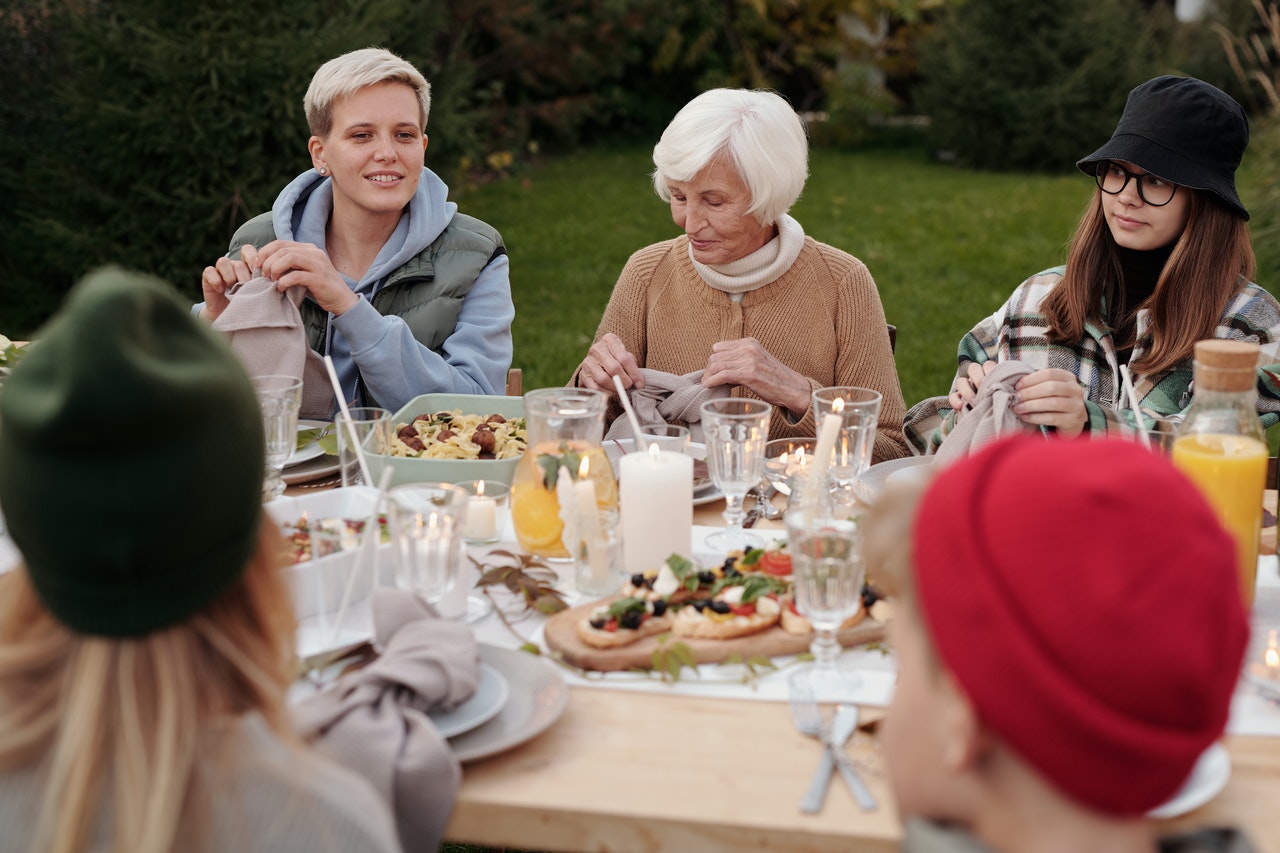 photo repas entre amis